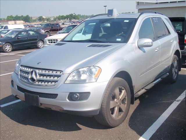 2006 MERCEDES-BENZ ML500